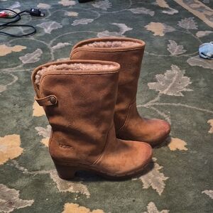 UGG Women's Brown Shearling Winter Boots